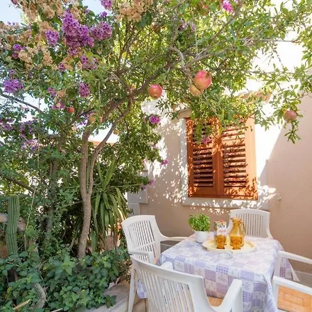 Longo Apartment Supetar