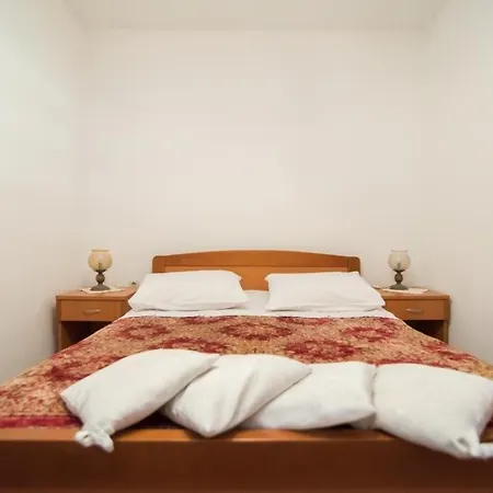 Longo Apartment Supetar